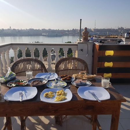 Nile Sunrise Flats Apartment ลักซอร์ ภายนอก รูปภาพ