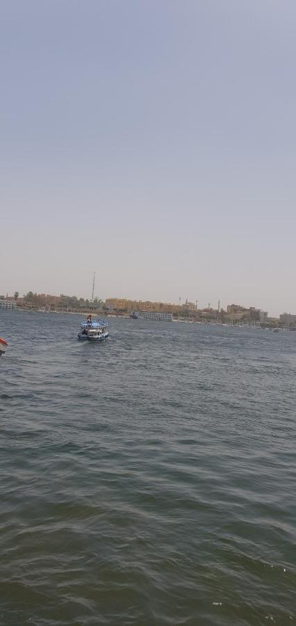 Nile Sunrise Flats Apartment ลักซอร์ ภายนอก รูปภาพ