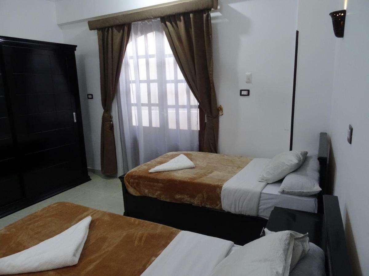 Nile Sunrise Flats Apartment ลักซอร์ ภายนอก รูปภาพ