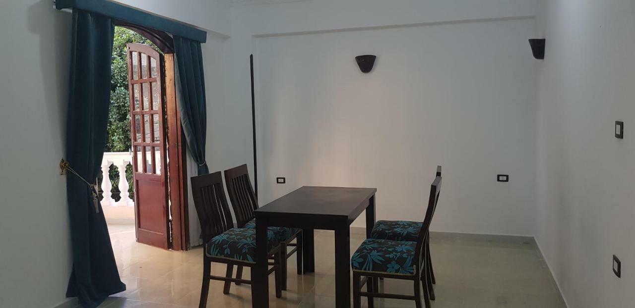 Nile Sunrise Flats Apartment ลักซอร์ ภายนอก รูปภาพ
