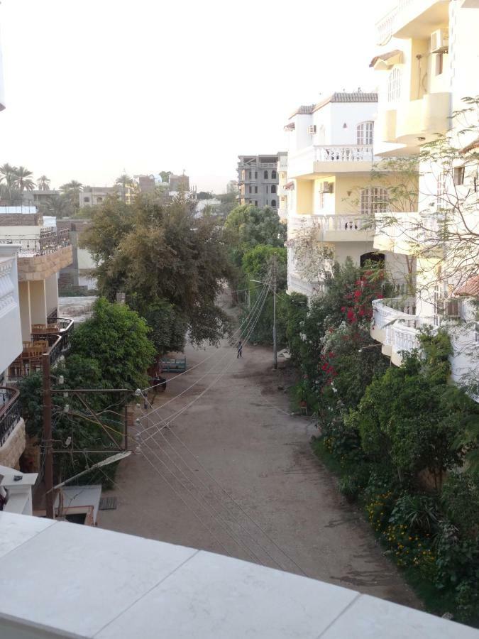 Nile Sunrise Flats Apartment ลักซอร์ ภายนอก รูปภาพ